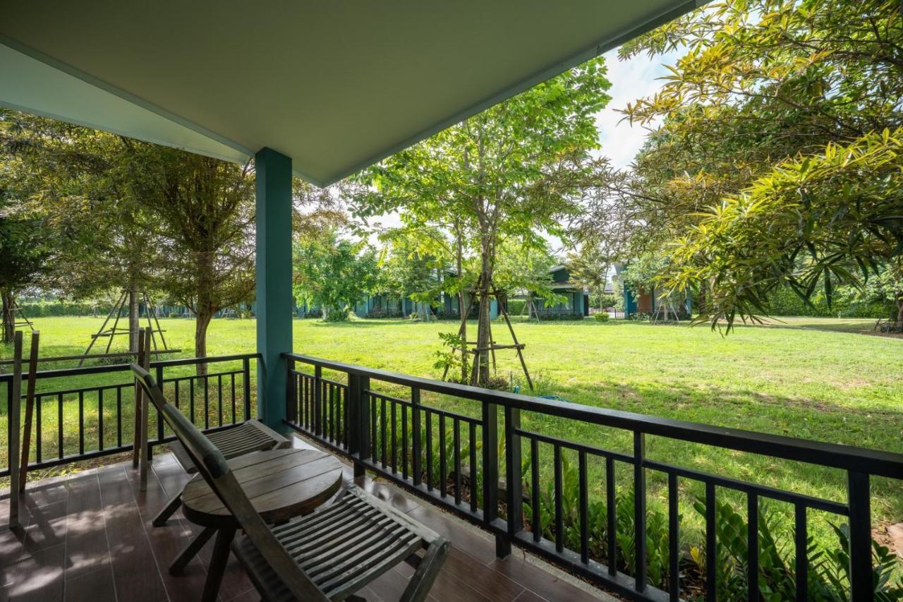 Coral Tree Villa Huahin Ча Ам Екстериор снимка