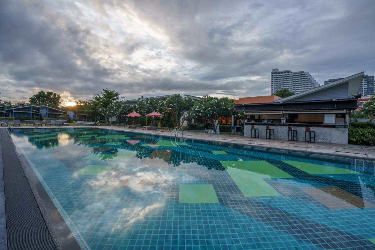 Coral Tree Villa Huahin Ча Ам Екстериор снимка