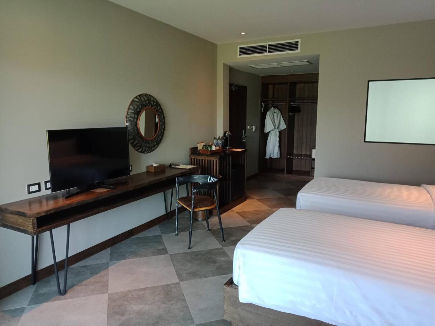 Coral Tree Villa Huahin Ча Ам Екстериор снимка